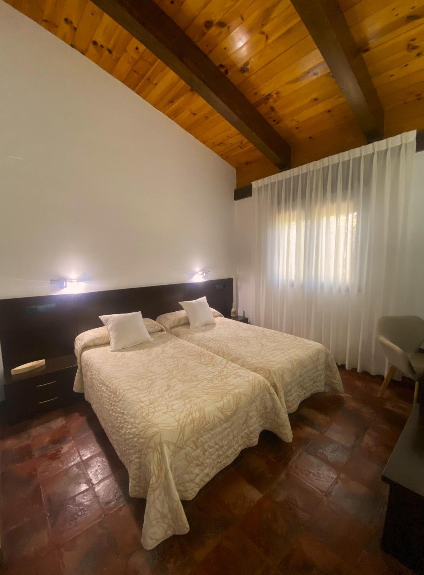 Pago De Tharsys Guest House Requena Exterior photo