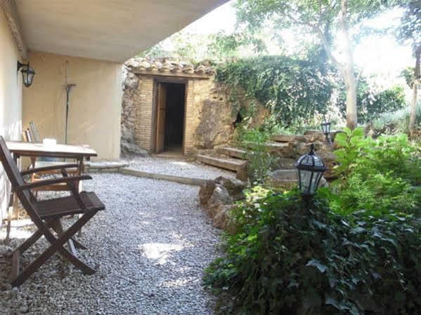 Pago De Tharsys Guest House Requena Exterior photo